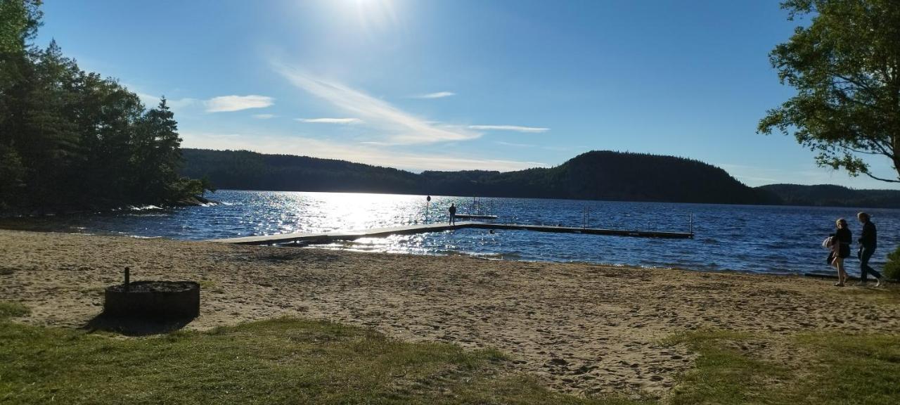 Lillstugan i idyllisk lugn miljö nära Hällungen, Stenungsund Lägenhet Ucklum Exteriör bild